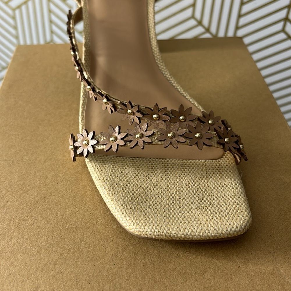 A new day daisy heels size 11 - Picture 2 of 7